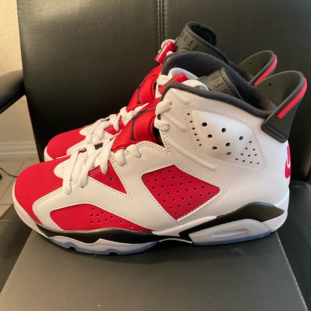 Jordan 6 carmines size 8 women
